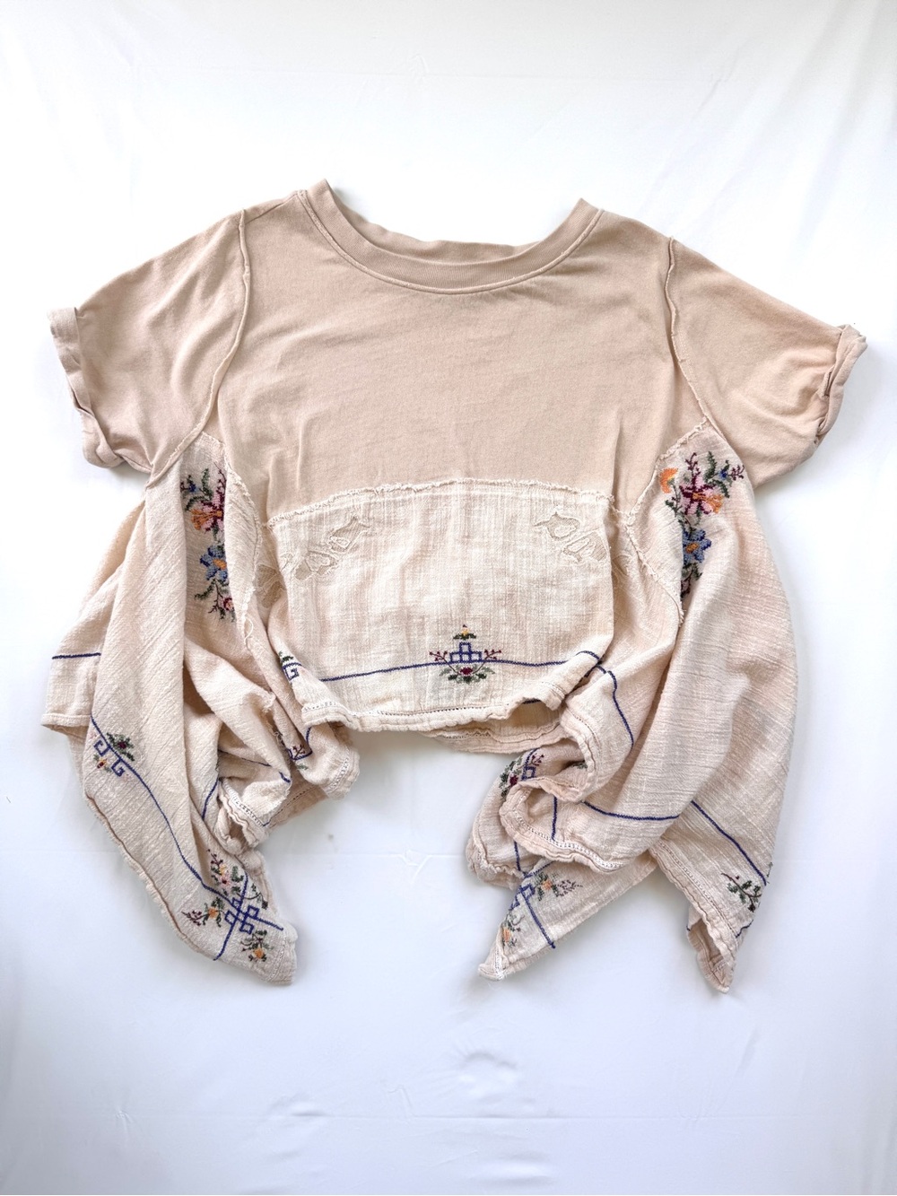 We The Free Embroidered Gauze Patchwork Tee Boho Oversized Raw Hem Top Small - Picture 3 of 8
